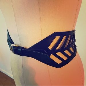 Linea Pelle Black Leather Corset Belt 29” - 31”